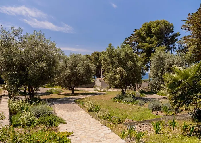 Degli Ulivi Salento Design Villa