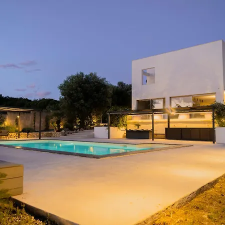 Degli Ulivi Salento Design Villa *