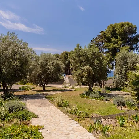 Degli Ulivi Salento Design Villa